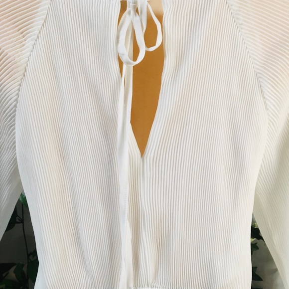 *PREVIEW* cream blouse. So soft and feminine π€ - Picture 9 of 11